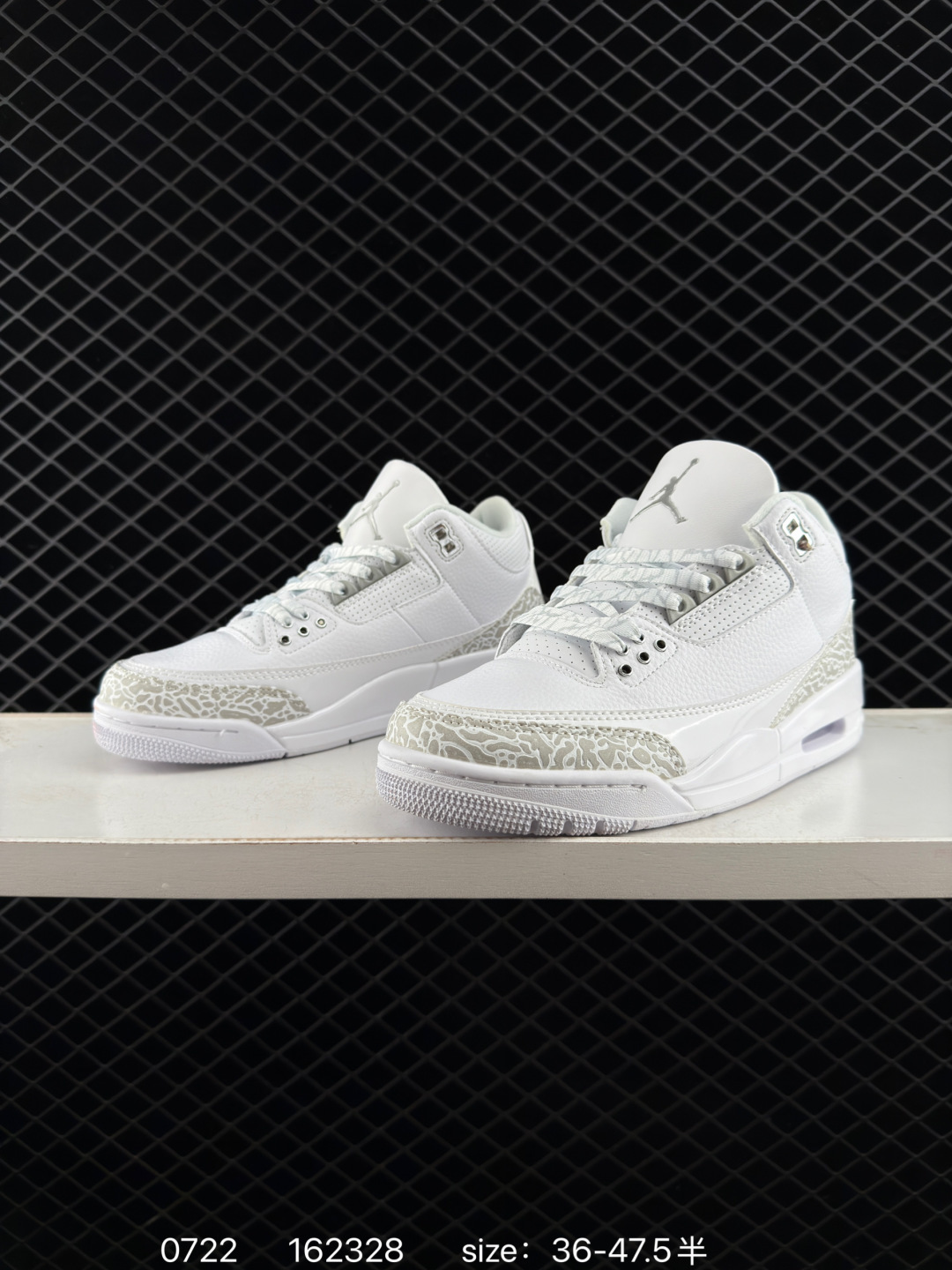 Air Jordan 3 Retro ”Hide and Sneak“